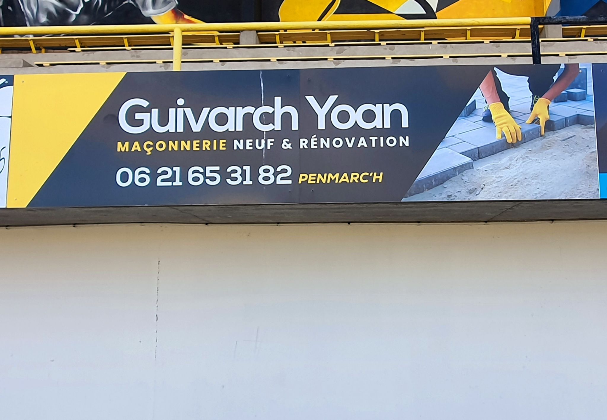 VISIBILITÉ PANNEAUX FIXES TRIBUNE D'HONNEUR