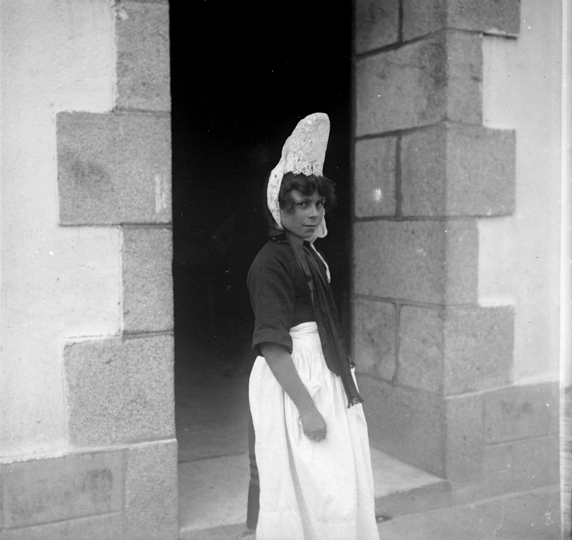 « Coiffe Bigouden à Kérity ». • [vers 1925]